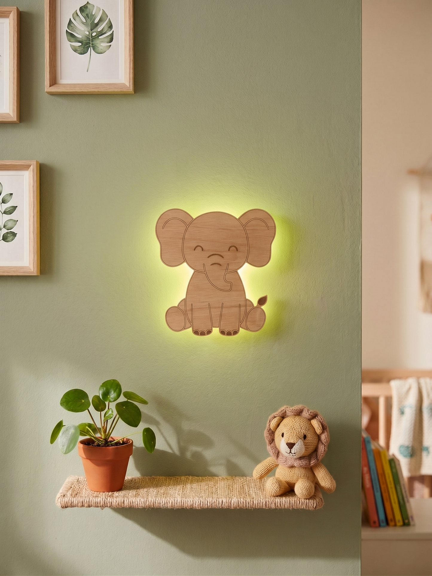 Houten olifant wandlamp