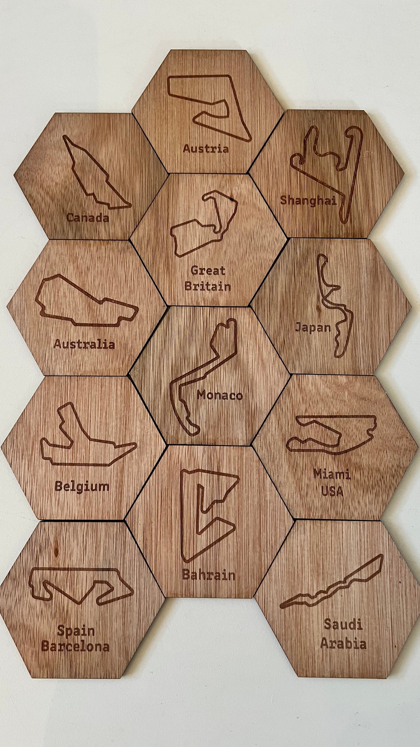 Houten onderzetters F1