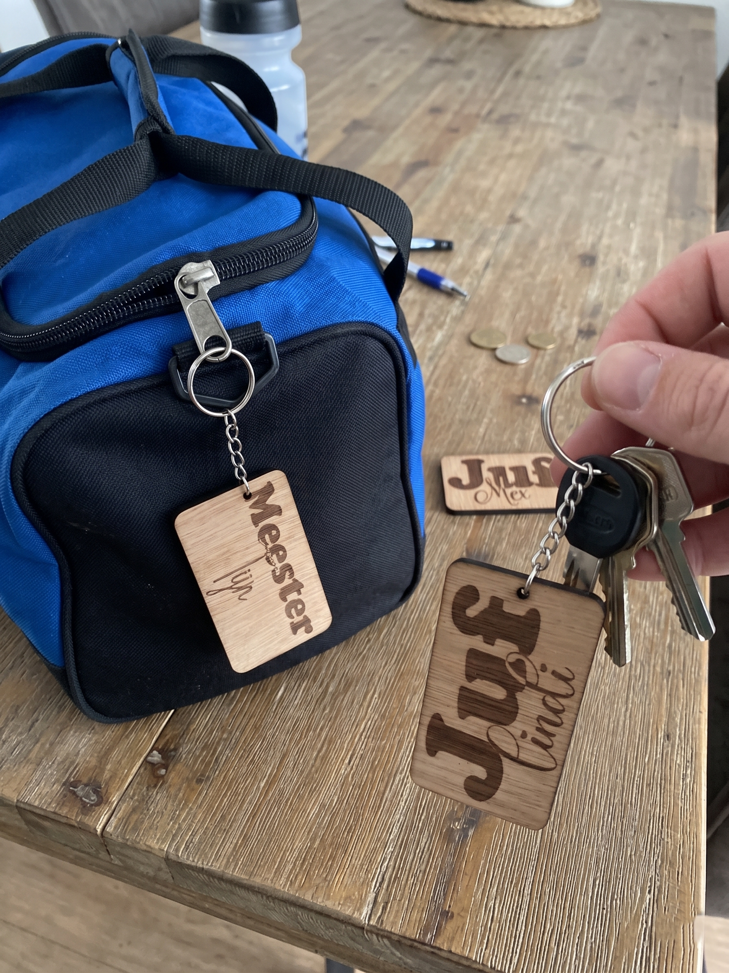 Houten sleutel- of tashanger