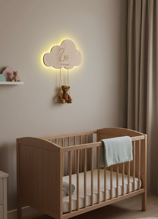 Nachtlampje wolk gepersonaliseerd met beertje op schommel